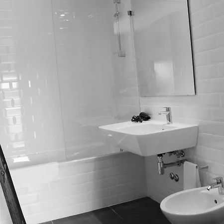 Country Ξενοδοχείο 4*