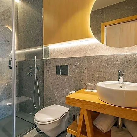 Country Hotel 4*