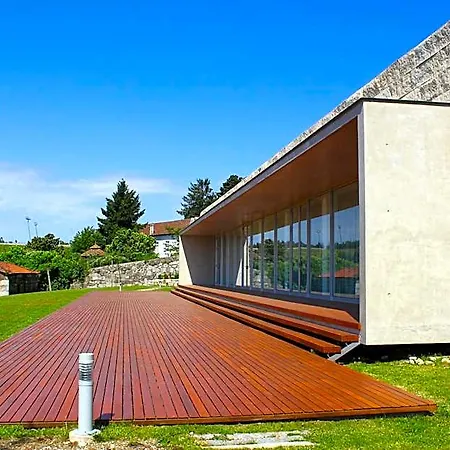 Country Hotel